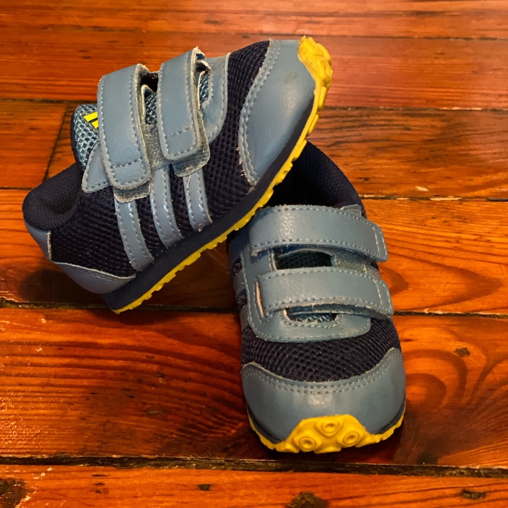 Adidas Sneakers Blue Yellow Size 5 Baby